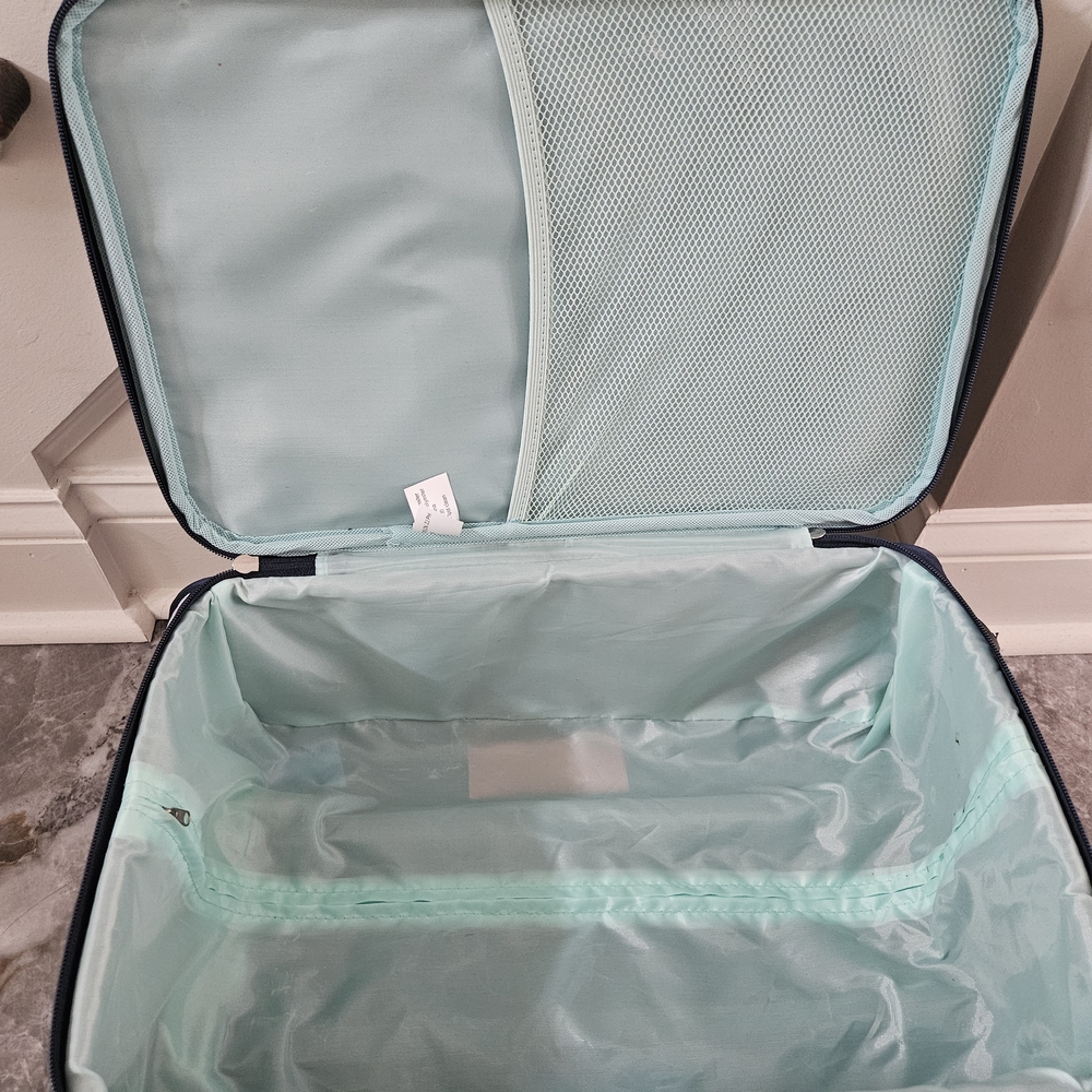 Kids Unicorn Carry On Rolling Luggage - Picture 15 of 16